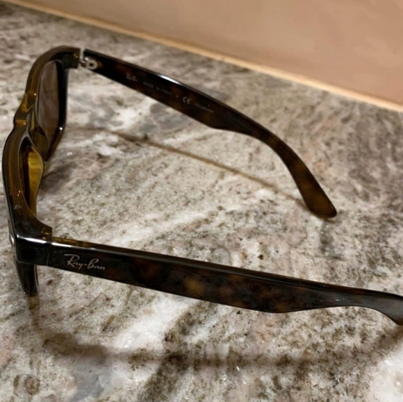 Polarized ray ban Sunglasses - Picture 2 of 5